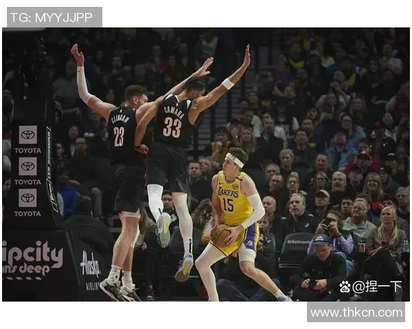 2018年11月24日开拓者与勇士激战回顾精彩瞬间与赛后分析